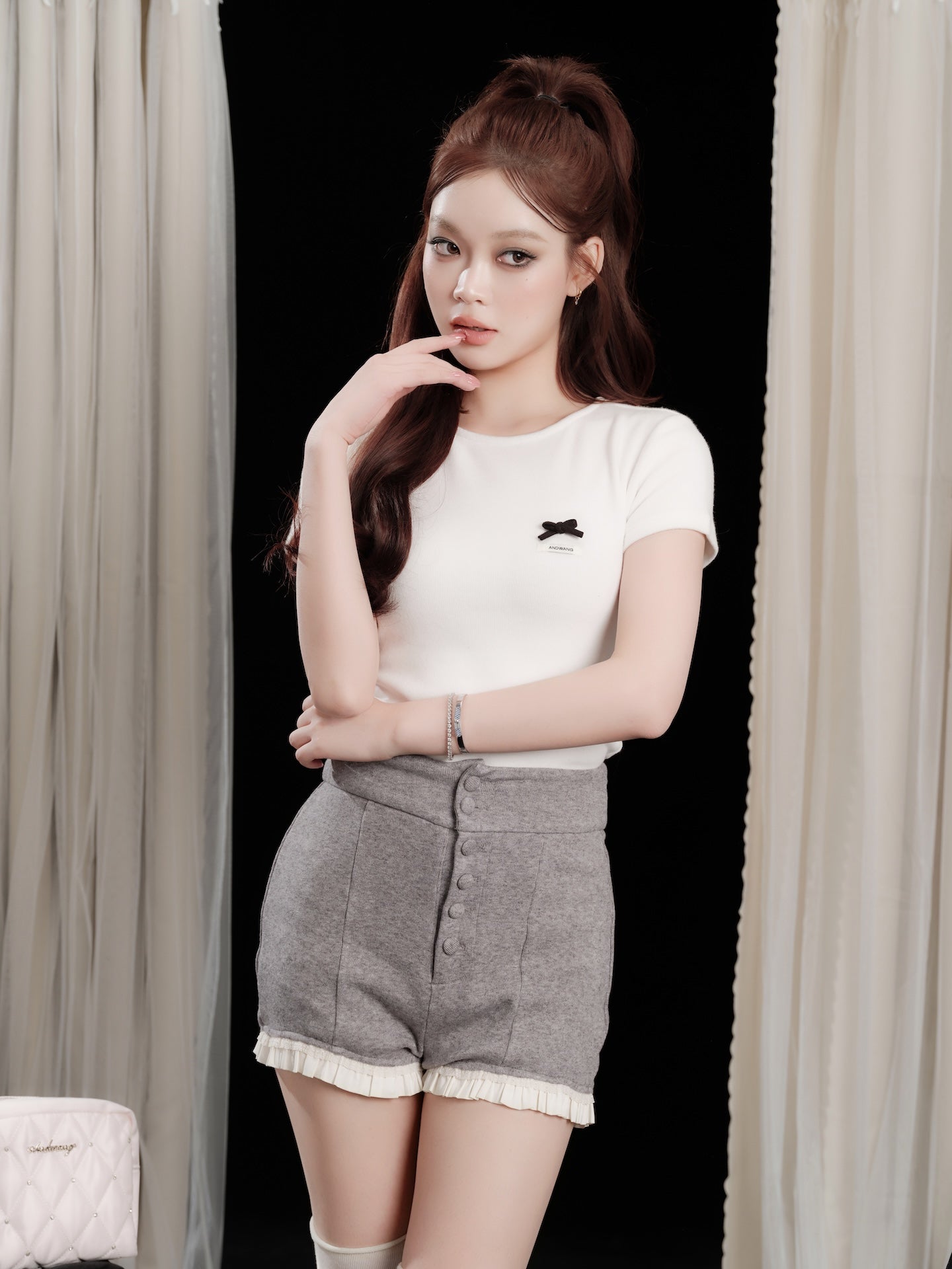 パンツ ANDWANG Ballet Button Frill Shorts Ballet Button Frill Shorts